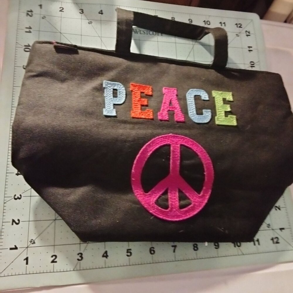 Leenie Peace Embroidered Black Lunch Bag  Pink Zipper Closure - Picture 3 of 11